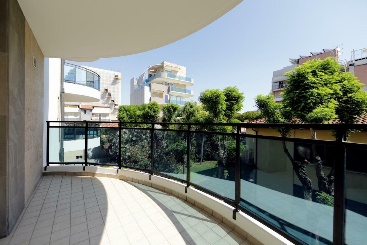 Skyresidence Lignano Sabbiadoro Luaran gambar